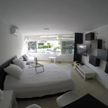 Cristianos Apartmán