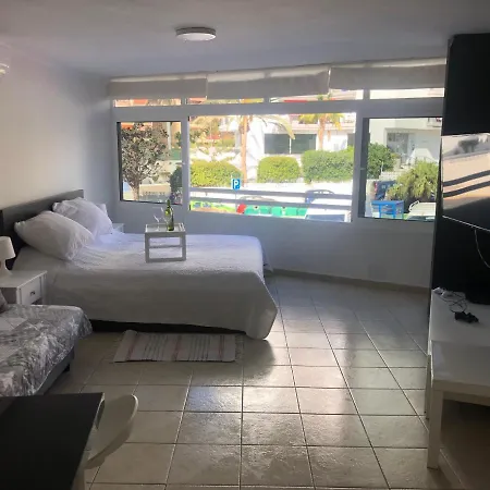 Cristianos Apartmán