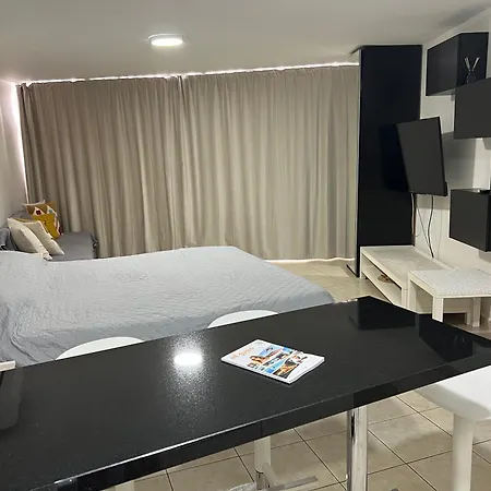 Cristianos Apartmán